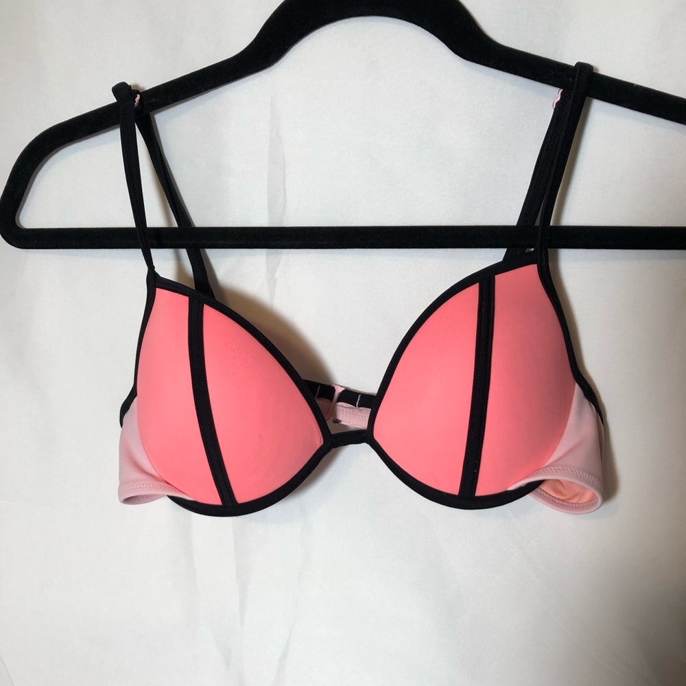 Bikini top